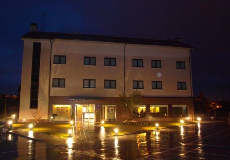 Hotel Pago Del Olivo Симанкас Екстериор снимка